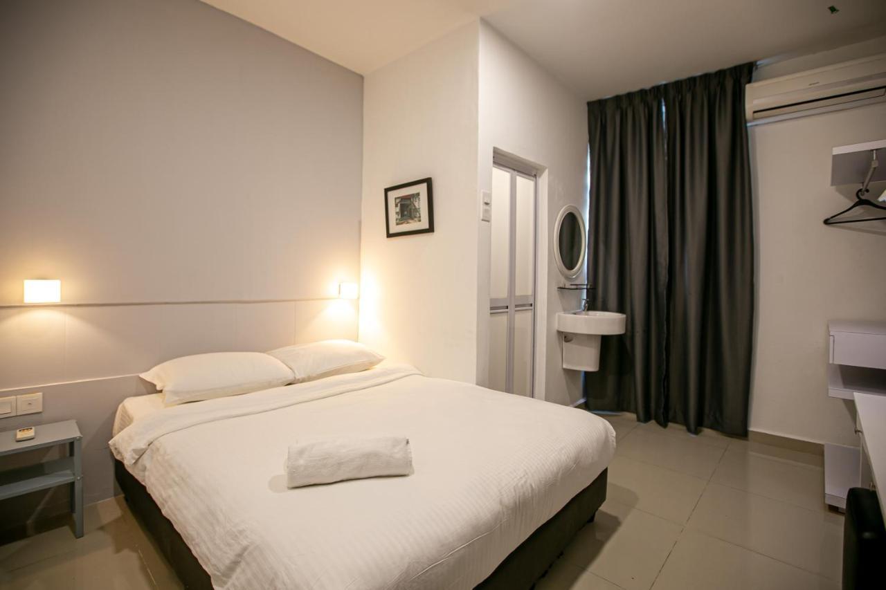 Grand Swiss Hotel George Town Extérieur photo