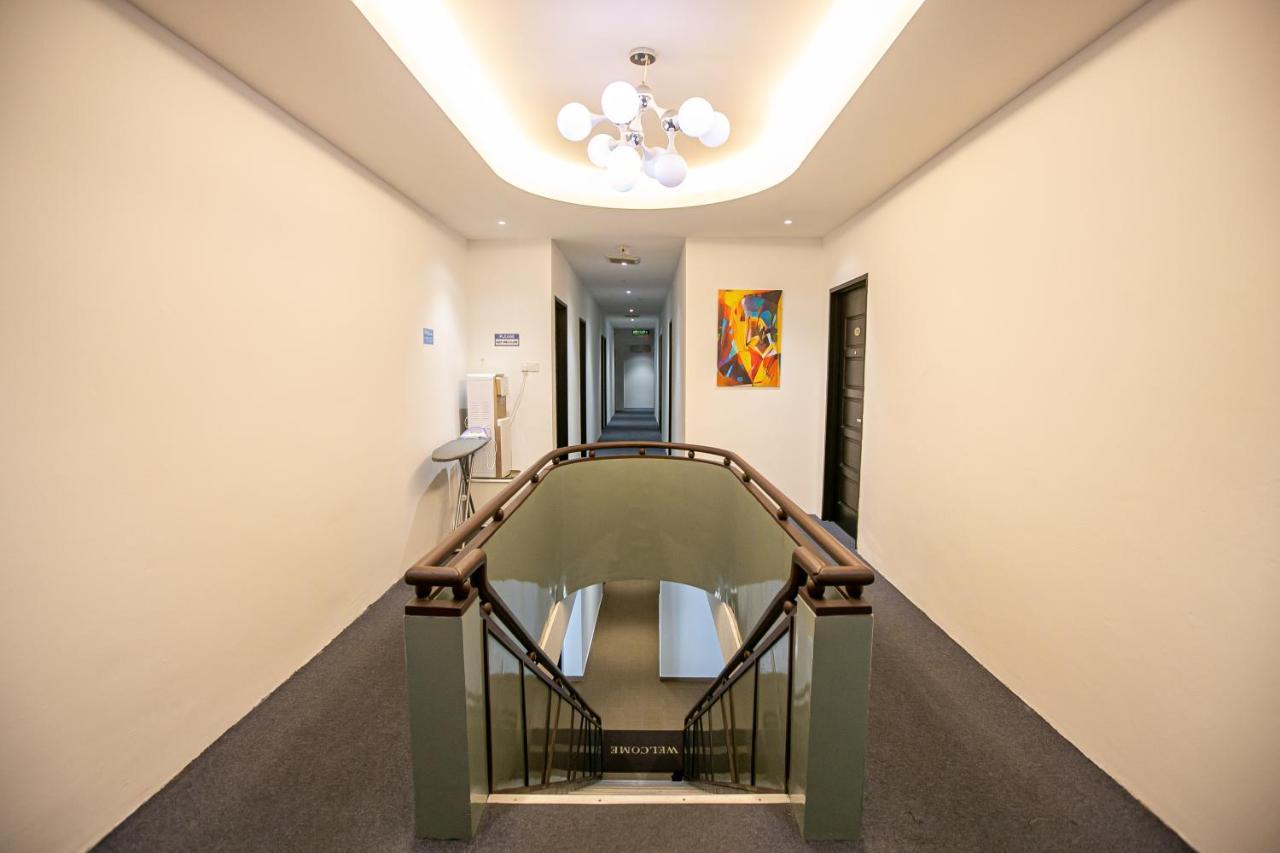 Grand Swiss Hotel George Town Extérieur photo