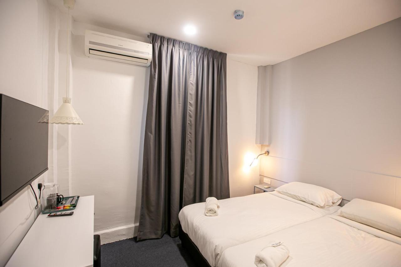 Grand Swiss Hotel George Town Extérieur photo